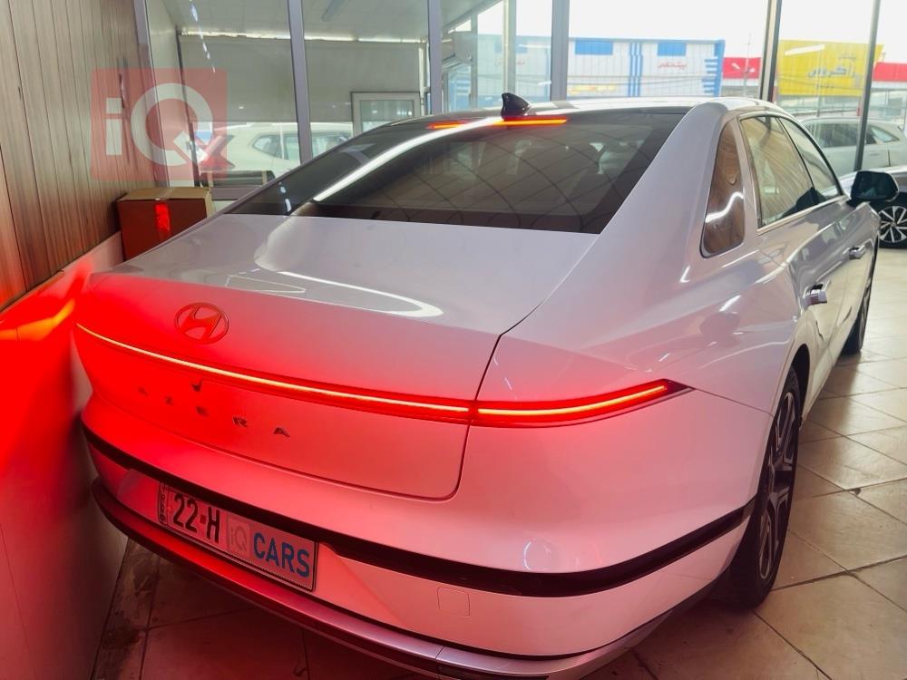 هيونداي أزيرا